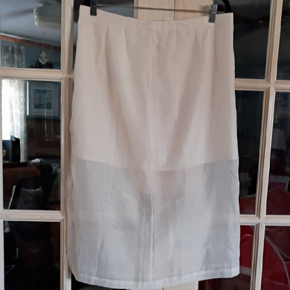A New Day Elegant White Sheer Skirt With Underlay